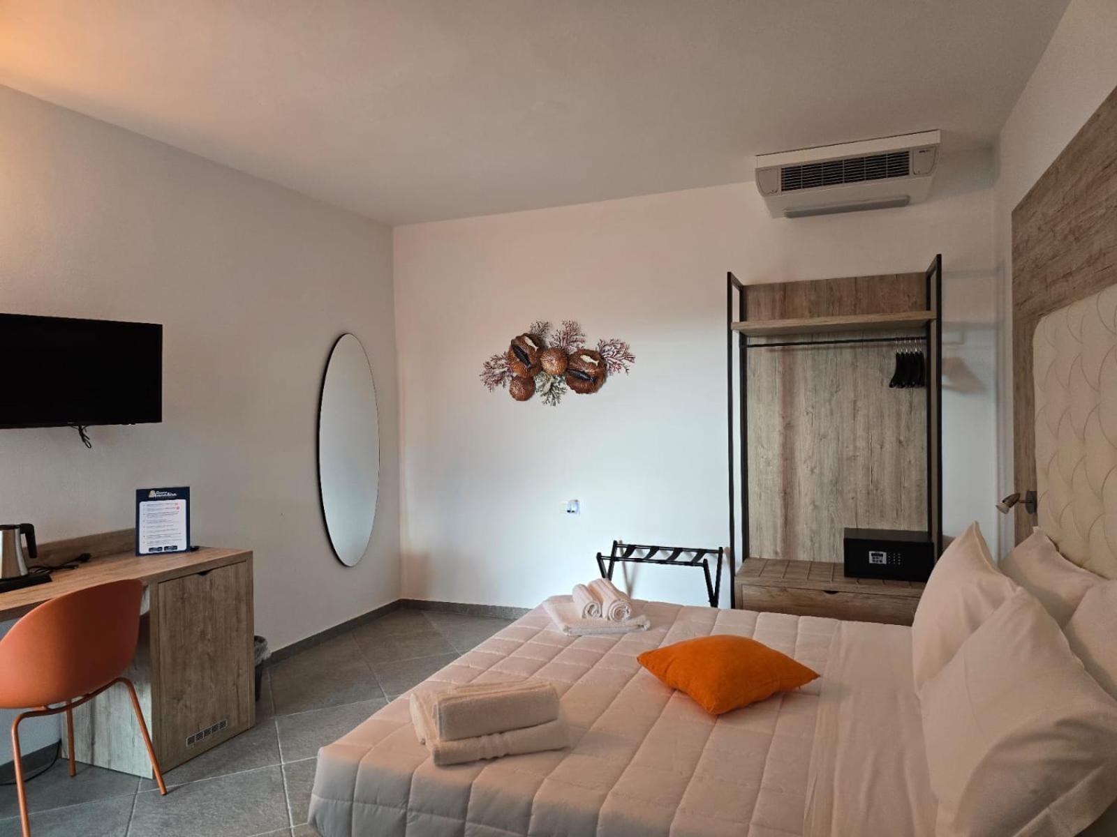 Domo Annalisa Hotel Tortolì Buitenkant foto